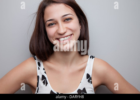 Porträt einer netten jungen Frau Stockfoto