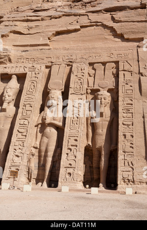 Die große Sonne Tempel von Abu Simbel erbaut von Ramses II, der UNESCO World Heritage Site, Nasser-See, südlich von Assuan, Oberägypten Stockfoto