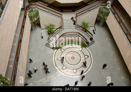 China, Shanghai, Shanghai Museum. Museum innen schaut auf Lobby-Bereich. Stockfoto