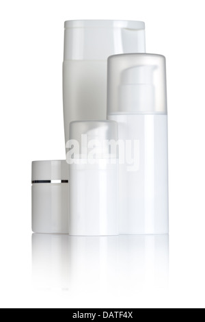 Kosmetik-Flaschen auf weißem Hintergrund. Gesundheit und Beauty-Produkte Stockfoto