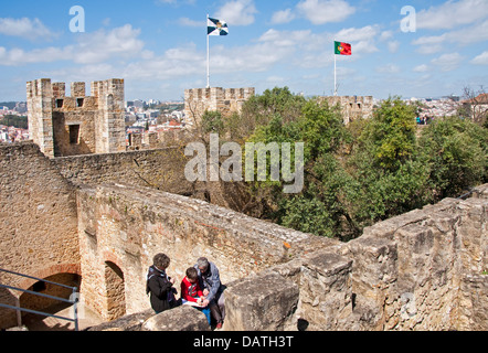 St.-Georgs Burg (Castelo de Sao Jorge) in Lissabon. Stockfoto