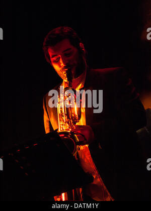 Porto, Portugal, 18. Juli, Meo Stuten Vivas - Musikfestival, Palco Meo, portugiesische band wir Vertrauen Credit: Daniel Amado/Alamy Live News Stockfoto