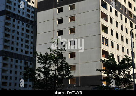 Hochhäuser an Sandiefield Road, Gorbals, Glasgow, für den Abriss vorbereitet. Stockfoto