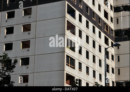 Hochhäuser an Sandiefield Road, Gorbals, Glasgow, für den Abriss vorbereitet. Stockfoto