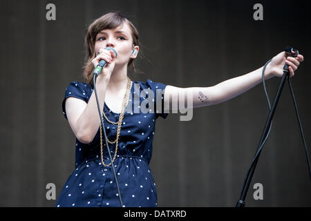 Mailand Italien. 18. Juli 2013. Die schottische Elektropop-Band CHVRCHES spielt live im Stadio San Siro Eröffnungsshow von Depeche Mode Kredit: Rodolfo weitertransferiert/Alamy Live News Stockfoto