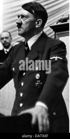 Hitler, Adolf, 20.4.1889 - 30.4.1945, deutscher Politiker (NSDAP), Reichskanzler 30.1.1933 - 30.4.1945, während der Ansprache im Reichstag, Krolloper, Berlin, 1.9.1939, Stockfoto