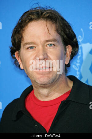 Schauspieler Timothy Hutton stellt bei der Premiere des Films "The Good Shepherd" auf der 57. Berlinale Film Festival in Berlin, Deutschland, Samstag, 10. Februar 2007. Foto: Hubert Boesl Stockfoto