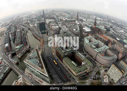 Das Bild zeigt einen tollen Blick auf die alte Speicherstadt (Speicherstadt) und der Stadt Hamburg, Deutschland, Mittwoch, 7. Februar 2007. Foto: Kay Nietfeld Stockfoto