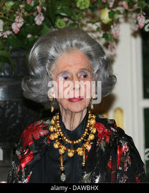 Königin Fabiola von Belgien im Bild bei einem Galadinner für die Luxemburger Großherzog paar in Schloss Laeken in Brüssel, Belgien, 20. März 2007. Foto: Albert Nieboer (Niederlande) Stockfoto