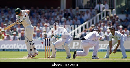 London, UK. 19. Juli 2013. Shane Watson, Matt Prior, Ian Bell und Jonathan Trott tagsüber zwei der Investec Asche 2. Testspiel auf Lords Cricket Ground am 19. Juli 2013 in London, England. Bildnachweis: Mitchell Gunn/ESPA/Alamy Live-Nachrichten Stockfoto