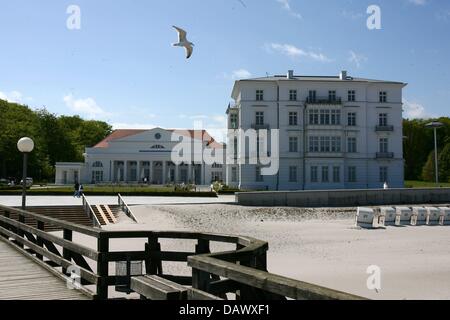 (DATEI) Das Foto zeigt das Kempinski Grand Hotel Heiligendamm, Deutschland, 9. Mai 2007. Der G8-Gipfel statt findet im Hotel im Juni 2007. Foto: Carsten Rehder Stockfoto