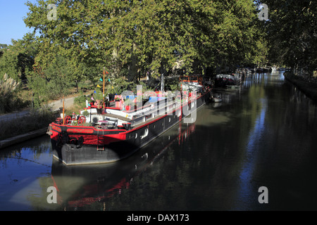 Hausboot, Bett und Frühstück auf dem Canal du Midi in der Nähe von Beziers, Languedoc Roussillon, Frankreich Stockfoto