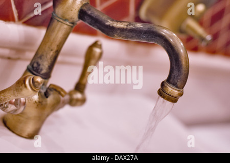 Jahrgang Wasserhahn Stockfoto