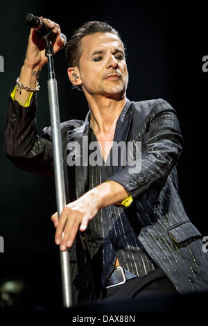 Mailand Italien. 18. Juli 2013. Der bekannte englische rock-Band DEPECHE MODE live im Stadio San Siro während "The Delta Machine Tour 2013" Credit führt: Rodolfo weitertransferiert/Alamy Live News Stockfoto