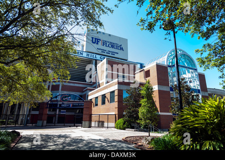 Hochschulreife, die Ben Hill Griffin Stadium auf dem Campus der University of Florida in Gainesville, Florida Avenue. Stockfoto