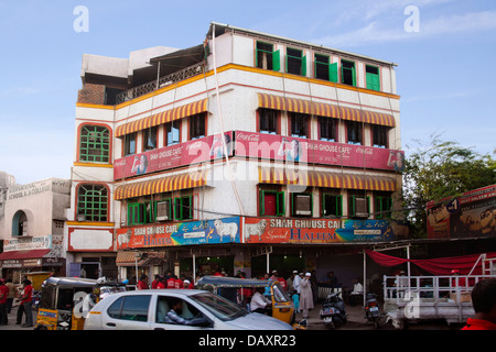 Fassade eines Gebäudes, Charminar Bazaar, Hyderabad, Andhra Pradesh Stockfoto