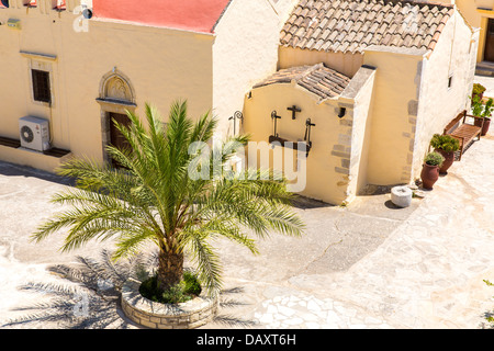 Kloster (Kloster) in Messara Tal auf Kreta in Griechenland. Messara - ist die größte Ebene in Kreta Stockfoto