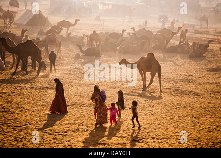 Szene in Pushkar Camel Fair, Ajmer, Pushkar, Rajasthan, Indien Stockfoto