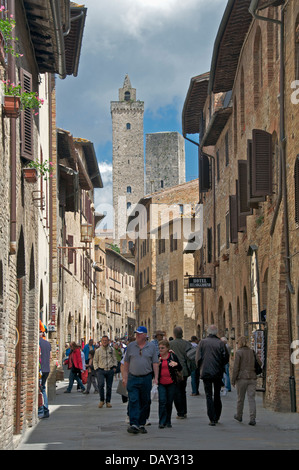 Via San Giovanni San Gimignano Toskana Italien Stockfoto