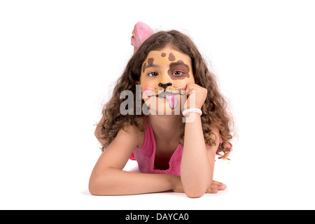 Schöne junge Mädchen mit Gesicht gemalt wie ein Welpe Stockfoto