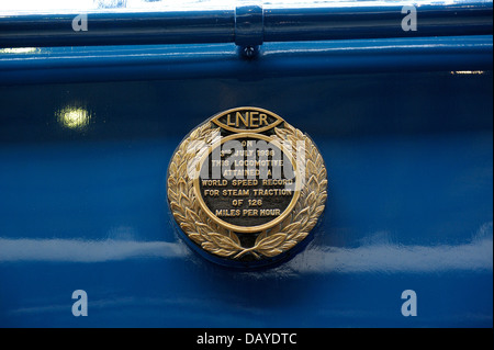 York, England. A4 pacific Dampf Lokomotiven 4468 Mallard LNER Dampf Traktion Welt Geschwindigkeit aufzeichnen Plaque National Railway Museum Stockfoto