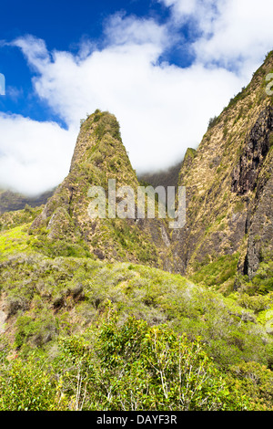 Die berühmten Iao Needle in der Iao Valley State Park auf Maui, Hawaii. Stockfoto