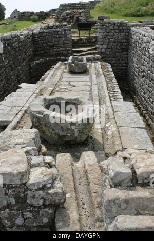 Römischen öffentlichen Toilette im Housteads Fort am Hadrianswall Stockfoto