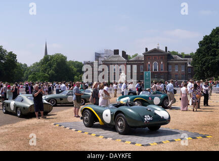 London, UK. 21. Juli 2013. Historischen Aston Martin Rennwagen bei Aston Martin Centenary Veranstaltung in Kensington Gardens London UK Credit: Martyn Goddard/Alamy Live News Stockfoto