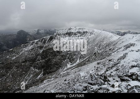 Gipfel des Pen yr Ole Wen, Snowdonia, im winter Stockfoto