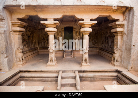 Varaha Höhle, Mahabalipuram oder Mamallapuram, Tamil Nadu, Indien Stockfoto