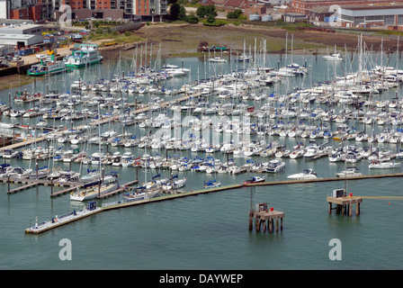 Eine Luftaufnahme des Teils des Gosport Marina nach Süd-west an der Südküste von England. Stockfoto