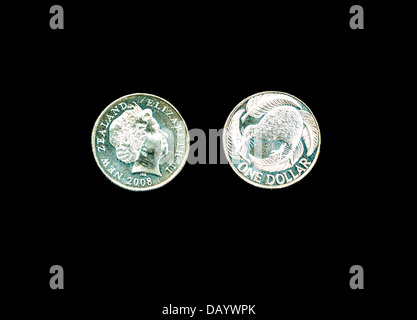 New Zealand Münzen. 1 Dollar.  Queen Elizabeth und Kiwi. Stockfoto