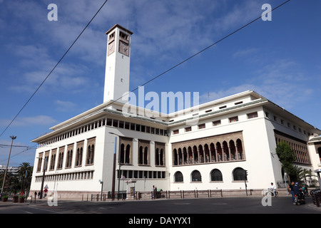 Weiße Gebäude in der Stadt von Casablanca, Marokko Stockfoto