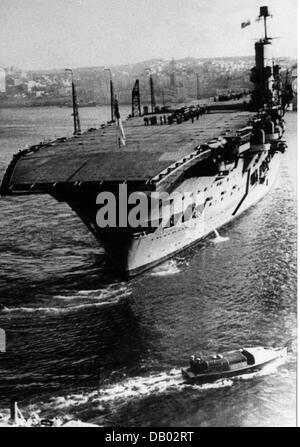 Transport/Transport, Navigation, Kriegsschiffe, Flugzeugträger HMS 'Courageous' der britischen Royal Navy, vor Malta, 1939, , Zusatzrechte-Abfertigung-nicht verfügbar Stockfoto