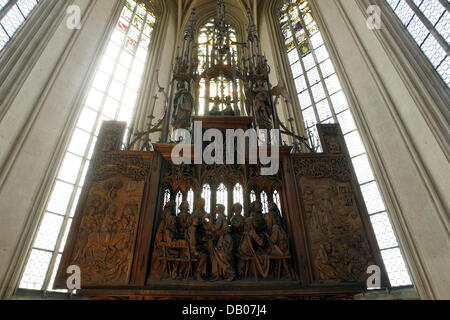 Das Bild zeigt den heiligen-Blut-Altar von Tilman Riemenschneider in der evangelischen Kirche St. Jacobs in Rothenburg Ob der Tauber, Deutschland, 17. Juni 2007. Der Altar Name geht zurück auf eine Reliquie, ein Tropfen des Blutes Christi. Die Reliquie wurde verursacht eine erhöhte Anzahl von Pilgern schon seit dem Ende der Kreuzzüge, in den Besitz oder die Rothenburg. Der Bau der Kirche begann im Stockfoto