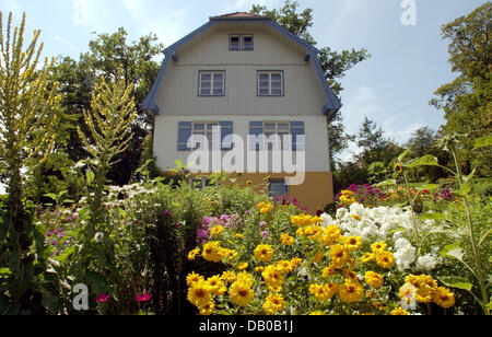 Das Bild zeigt das Septembertag-Haus in Murnau, Deutschland, 23. Juli 2007. Deutsche expressionistische Malerin Gabriele Muenter (1877-1962) kaufte das Haus im Jahre 1908 und lebte dort mit ihrem ersten Partner, Russland geborenen expressionistischen Maler Wassily Kandinsky (1866-1944), bis 1914 und später ihren zweiten Partner Johannes Eichner bis zu ihrem Tod im Jahr 1962. Viele Ideen der berühmten Künstlergruppe ' Th Stockfoto