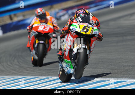 Monterey, Kalifornien, USA. 21. Juli 2013. LCR Honda MotoGP Fahrer STEFAN BRADL von Deutschland (6) während des 2013 Red Bull U.S. Grand Prix. Bildnachweis: Scott Beley/ZUMAPRESS.com/Alamy Live-Nachrichten Stockfoto