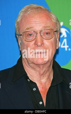 Britische Schauspieler Michael Caine beim Photocall zum Film "Sleuth" im Palazzo del Casino während der 64. Filmfestspiele von Venedig in Venedig, 30. August 2007 gezeigt. Foto: Hubert Boesl Stockfoto