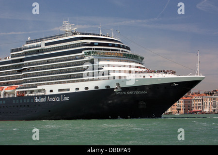 Kreuzfahrtschiff Nieuw Amsterdam, IMO 9378450 Stockfoto