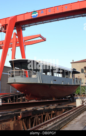 ACTV Vaporetto-Werft auf der Insel Pellestrina, venezianische Lagune. Stockfoto