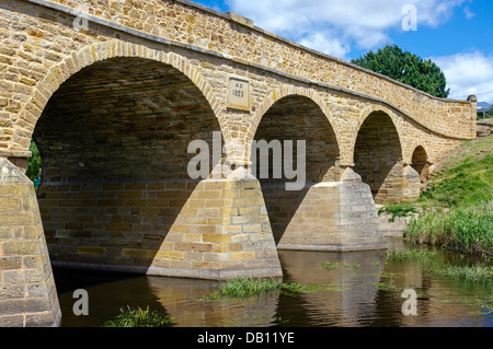 Richmond Bridge, Tasmanien ist die älteste Brücke in Australien, von Sträflingen 1823 erbaut. Stockfoto