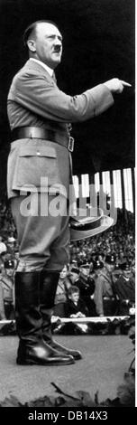 Nationalsozialismus / Nationalsozialismus, Nürnberger Reichsparteitag der Freiheit, 10. - 16.9.1935, Reichskanzler Adolf Hitler spricht zu der Hitlerjugend, Nürnberg, Stadtstadion, Nürnberg, Zusatzrechte-Clearences-nicht vorhanden Stockfoto