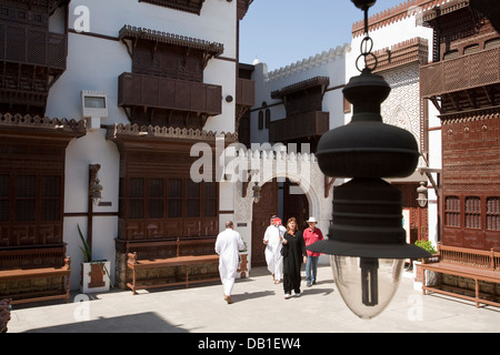 Innenhof des Museums der Stadt Al-Tayibat für internationale Zivilisation, Jeddah, Saudi Arabien Stockfoto