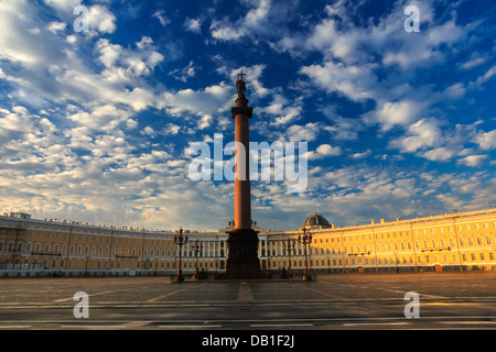 Morgen am Schlossplatz, Sankt-Petersburg, Russland Stockfoto