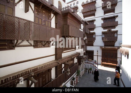 Innenhof des Museums der Stadt Al-Tayibat für internationale Zivilisation, Jeddah, Saudi Arabien Stockfoto