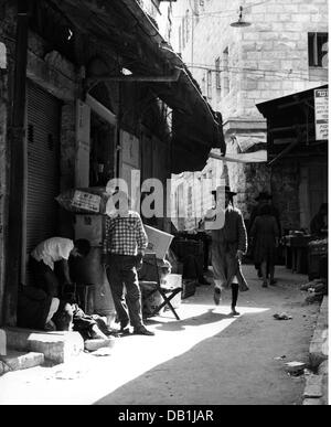 Geographie / Reisen, Israel, Jerusalem, Straßenszenen / Straßenszenen, Straße im orthodoxen Viertel Mea Shearim, 1970er Jahre, Additional-Rights-Clearences-not available Stockfoto