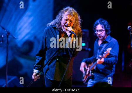 Cary, North Carolina, USA. 20. Juli 2013. Robert Plant und den sensationellen Platz Shifter führen in North Carolina-im Bild: Robert Plant-Credit: Rockstar Fotografie/Alamy Live News Stockfoto