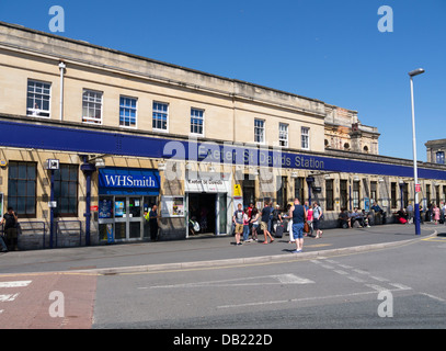 Exeter St. David's Bahnhof Gebäude Eingang außen. Stockfoto