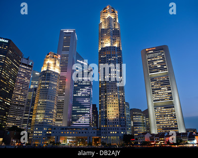 Wolkenkratzer im Central Business District, Singapur. Stockfoto