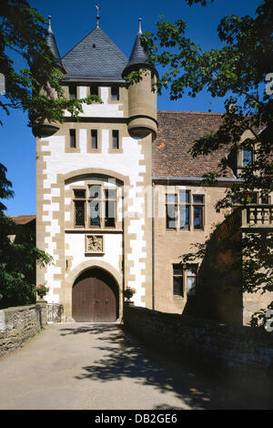 Das Bild zeigt die Goetz Schloss aus dem 15. und 16. Jahrhundert in Jagsthausen, Deutschland, 2007. Der Ritter Goetz von Berlichingen (1480-1562), bekannt aus dem Drama mit dem gleichen Namen von Goethe, wurde auf der Burg geboren. Foto: Friedel Gierth Stockfoto